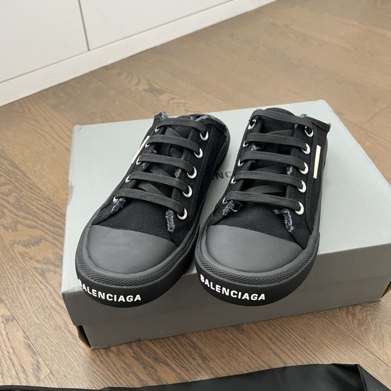 Balenciaga Sneakers